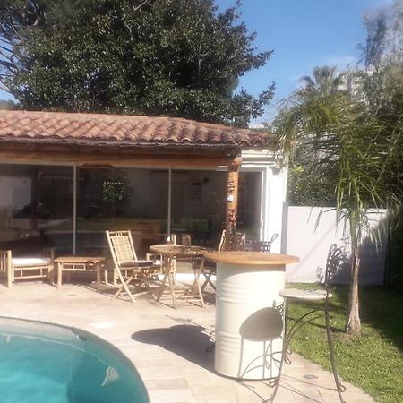 Logement Independant Au Calme Proche Toutes Commodites Et Transports Le Cannet Exterior foto