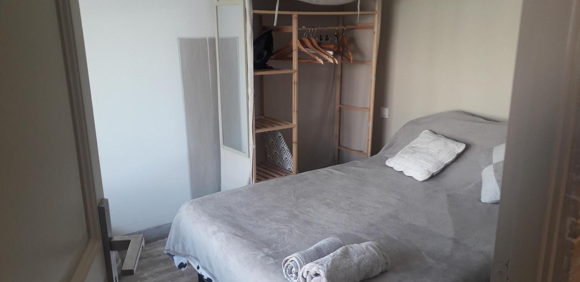 Logement Independant Au Calme Proche Toutes Commodites Et Transports Le Cannet Exterior foto